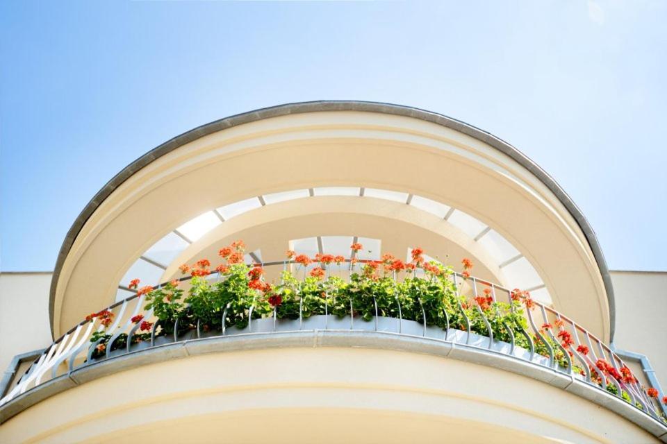Vila Eva Luhačovice Exteriör bild